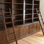 Sets of 2 attached bookshelves with ladder mo9084