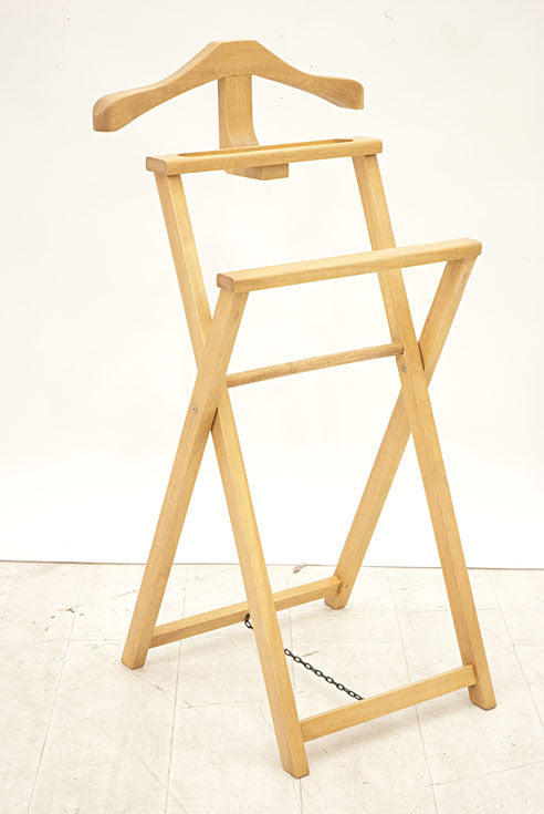 Foldable valet stand