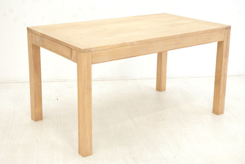 Extendable dining table