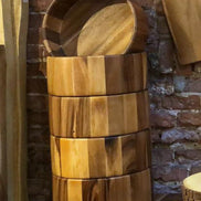 Salad bowl in acacia wood