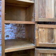 Bathroom storage cabinet