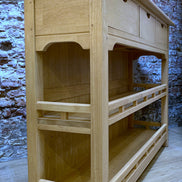 Dresser with 3 drawers