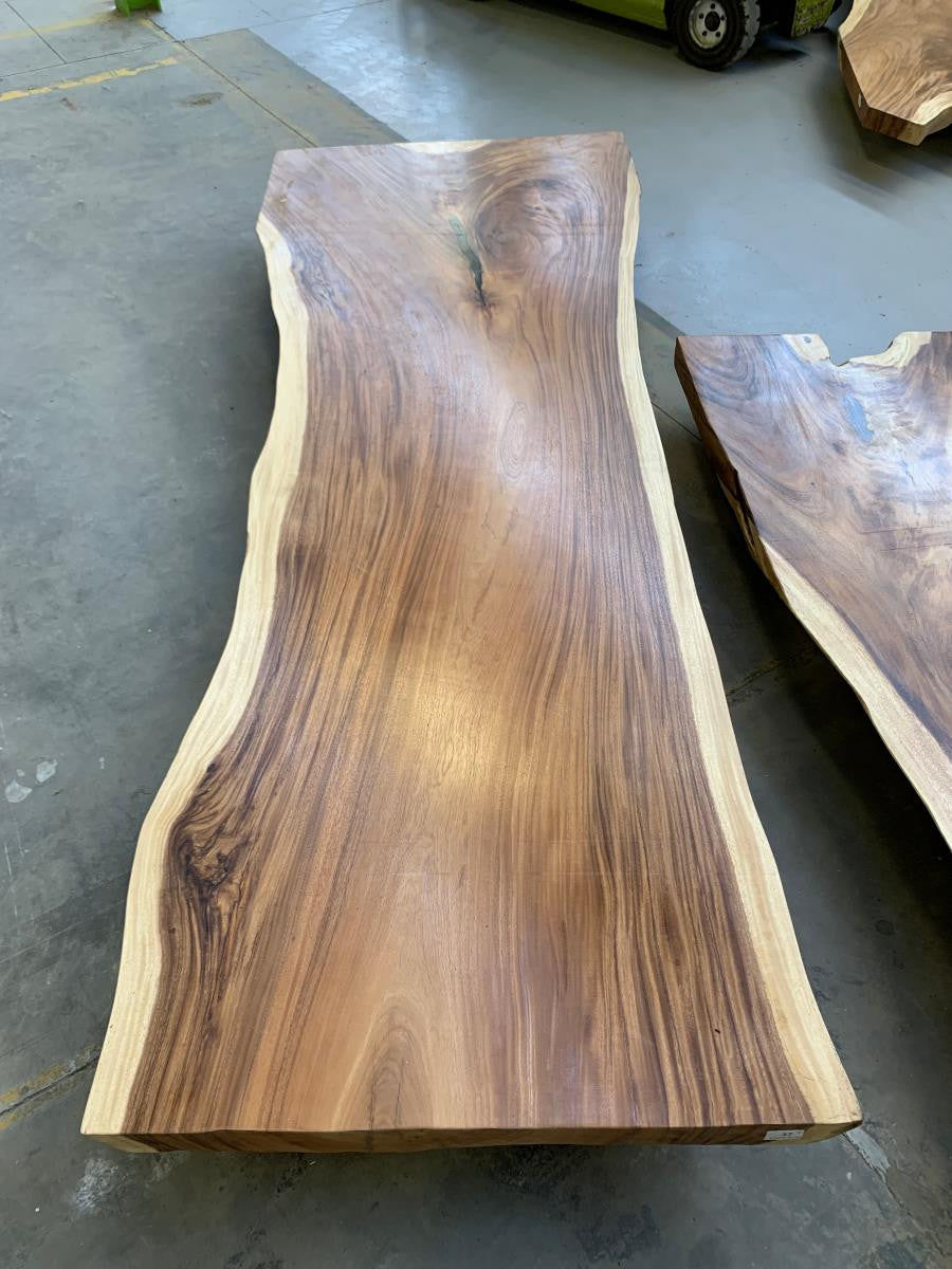 Acacia Wood Dining Table 314 x 120_91_112 cm Resin