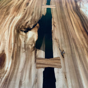 Acacia Slab, table top 334 x 127_103_124 cm Resin