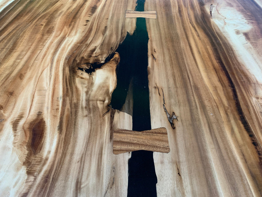 Acacia Slab, table top 334 x 127_103_124 cm Resin