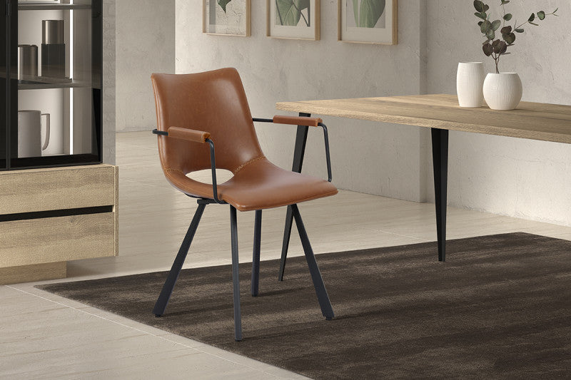 DASSISI | CHAIR WITH ARMREST P.U.