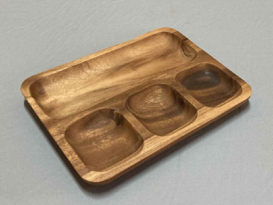 Rectangular plate 4 compartments