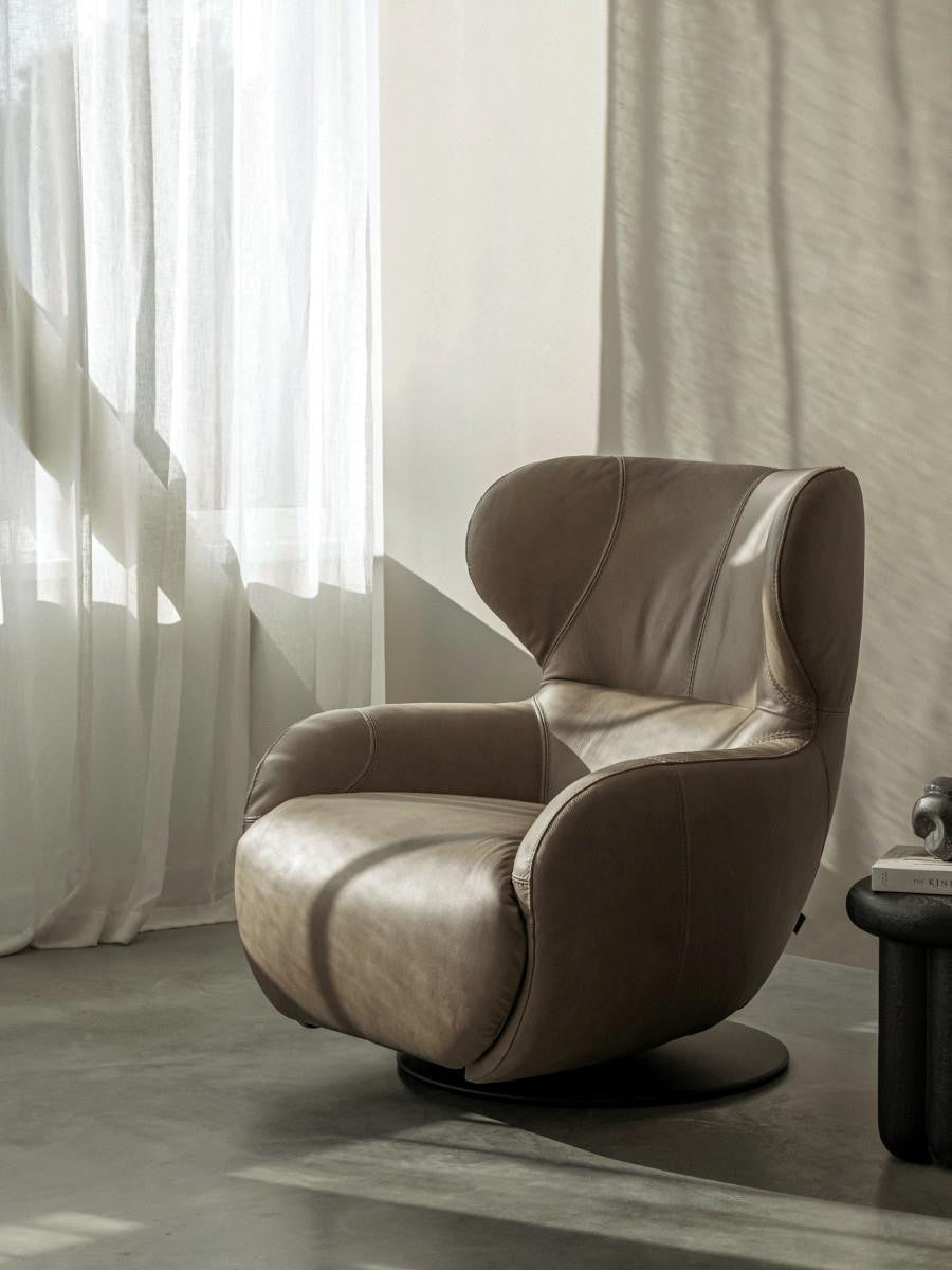 COCOON | Swivelling armchair
