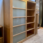 Wardrobe with 2 sliding doors