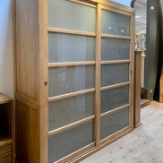 Wardrobe with 2 sliding doors