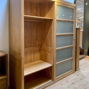 Wardrobe with 2 sliding doors