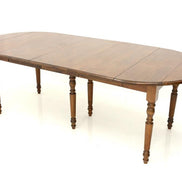 Dining table with extensions (Up to 226 cm long)