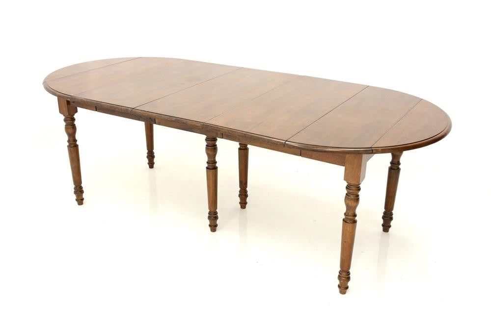 Dining table with extensions (Up to 226 cm long)
