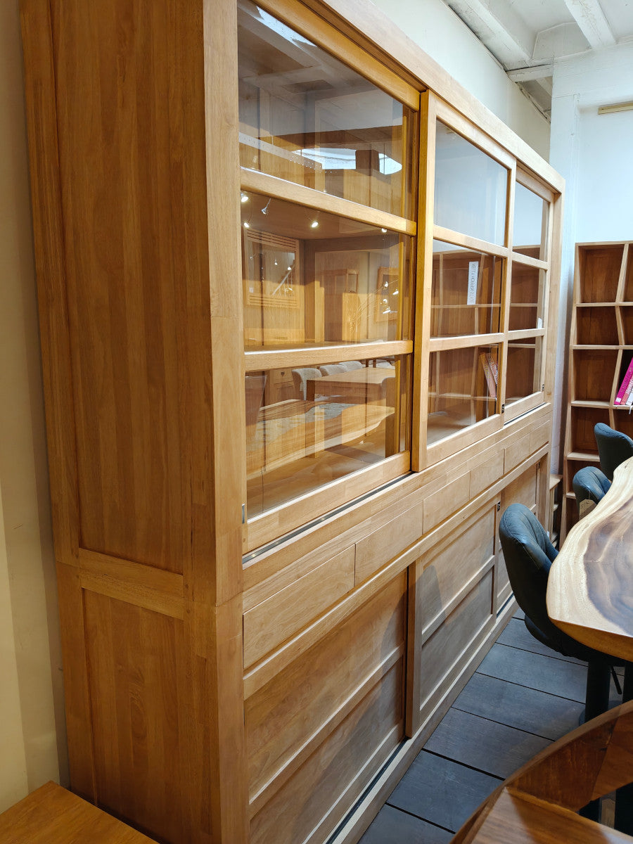 Sideboard with 6 sliding doors & 6 drawers