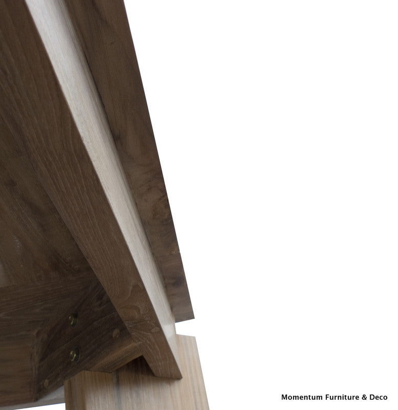 STREAMLINE | Dining table