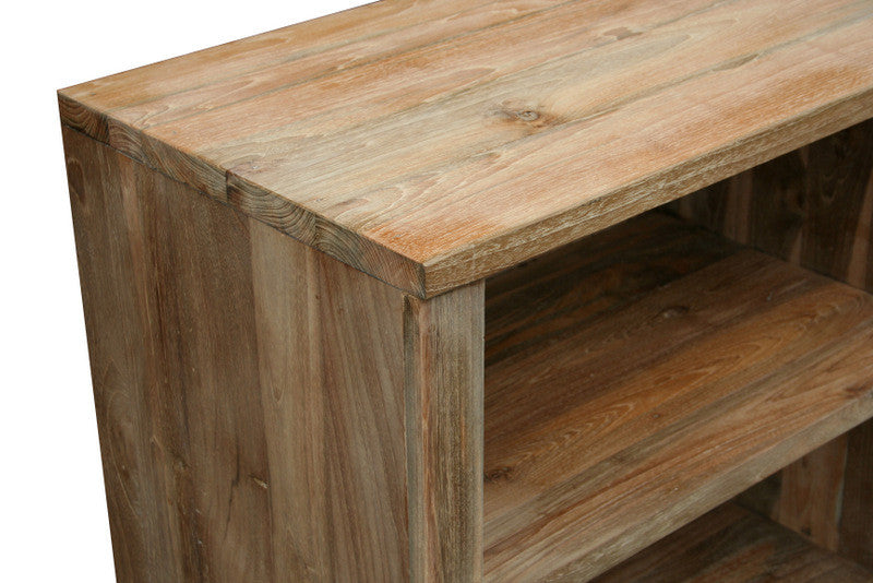 PULLMAN | Entertainment center