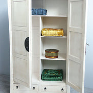 Chinese style wardrobe in solid hevea wood