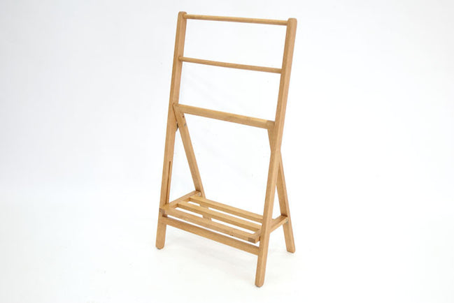 Folding towel hanger