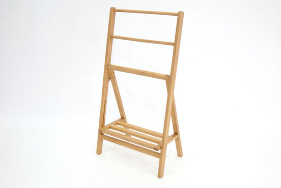 Folding towel hanger