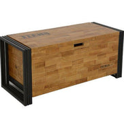 Chest in solid wood and metal