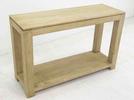 Console 2 levels, cubic design