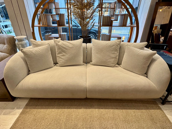 Sofa : PEBBLE