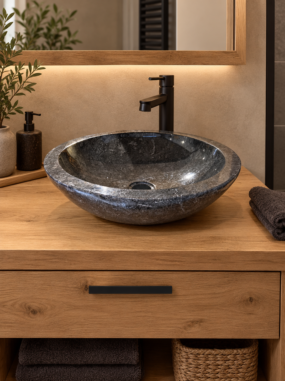 Washbasin in marble 00125