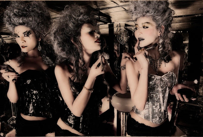 Reproduction photo, édition limitée - Gossip by Ludovic Cazeba