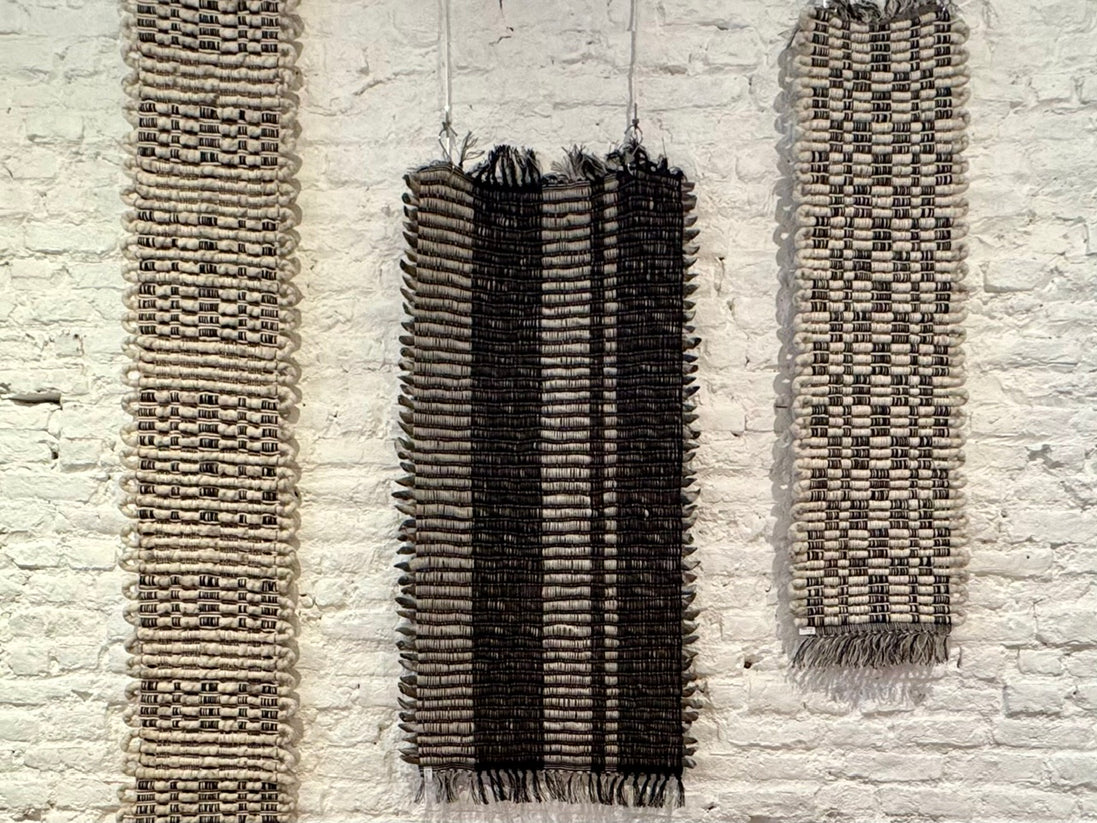 Feutré.e : Handwoven textiles 130 x 35 cm